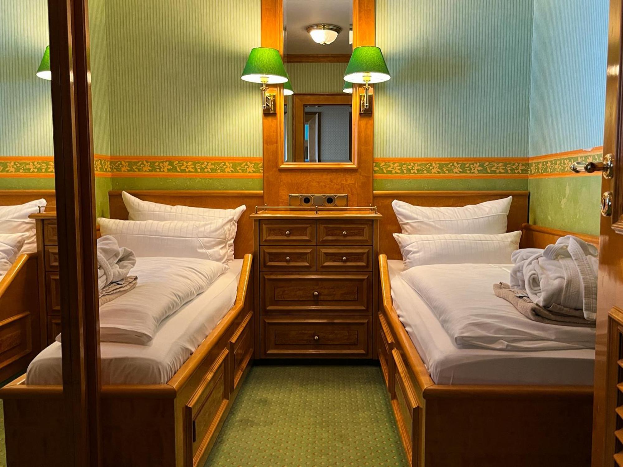 Hotel Strandperle Куксхафен Экстерьер фото