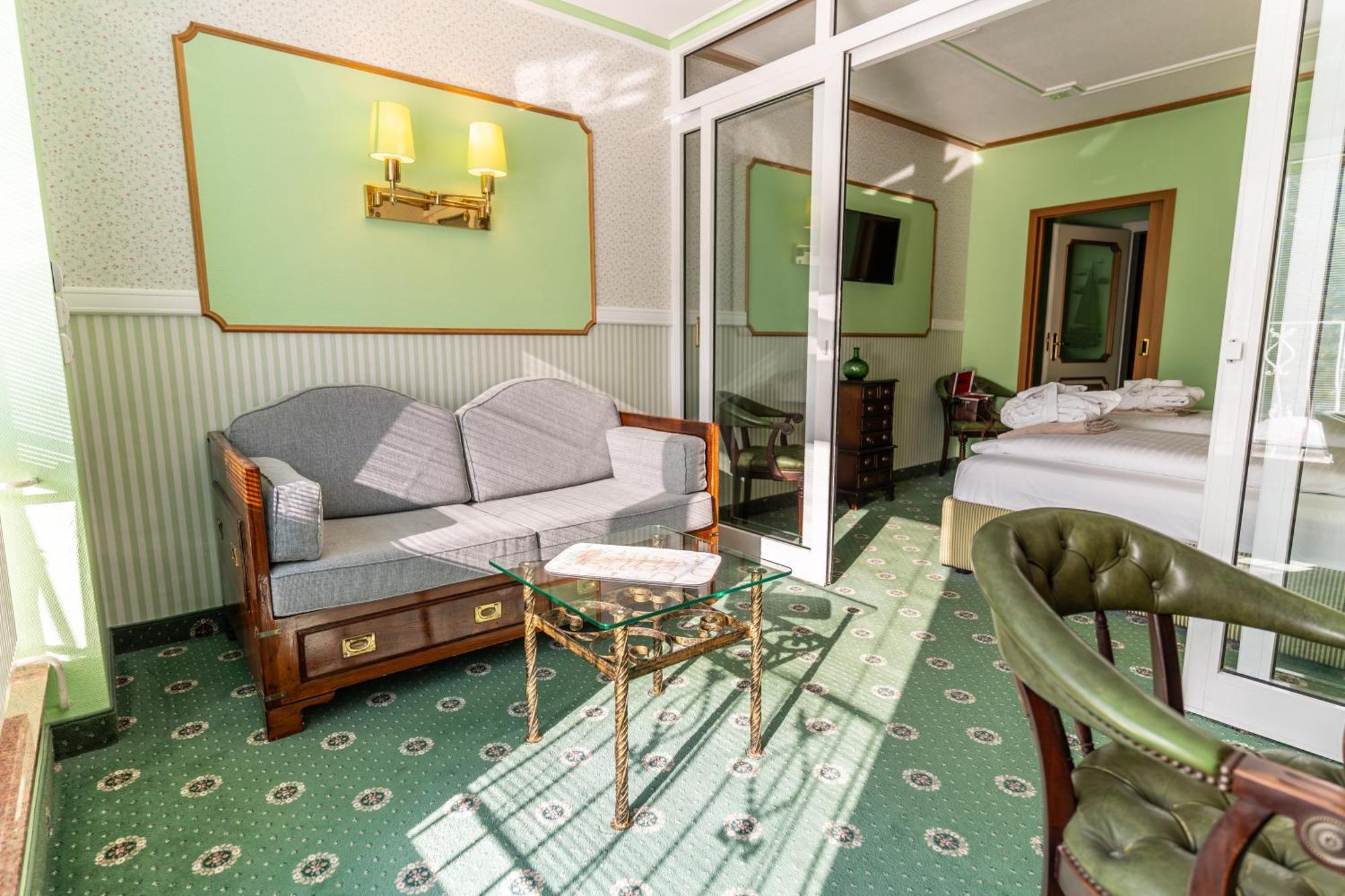 Hotel Strandperle Куксхафен Экстерьер фото
